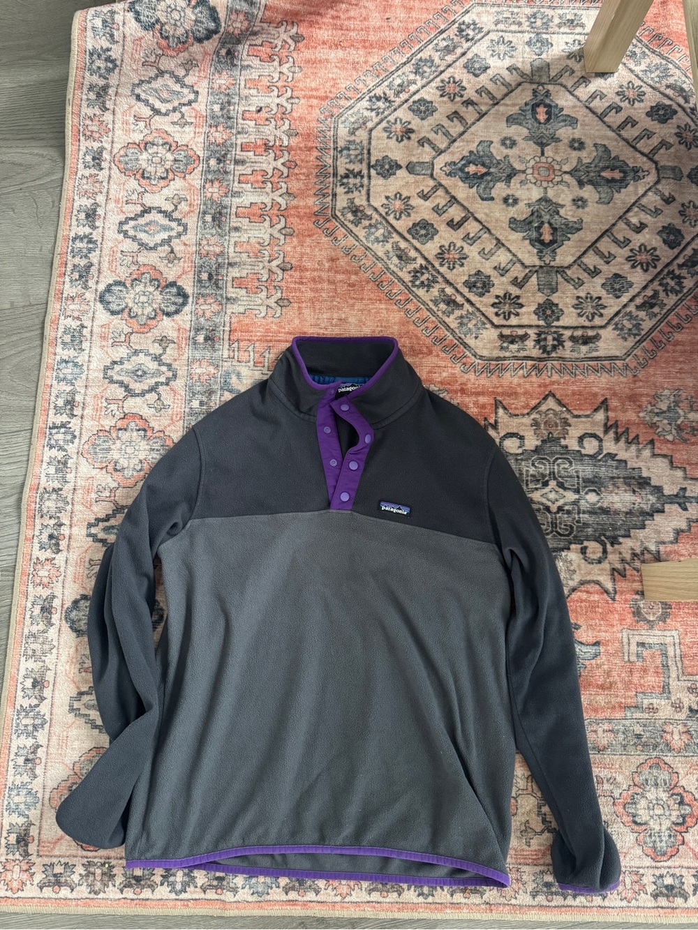 Patagonia Men’s Charcoal and Gray Fleece Pullover with Purple Snap-Placket